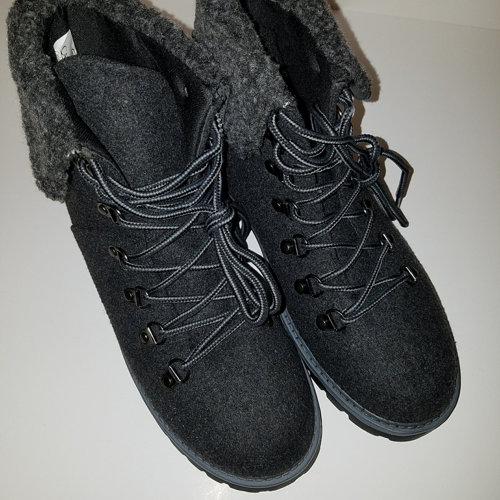 Catherine Malandrino ankle boot, size 9, NWT